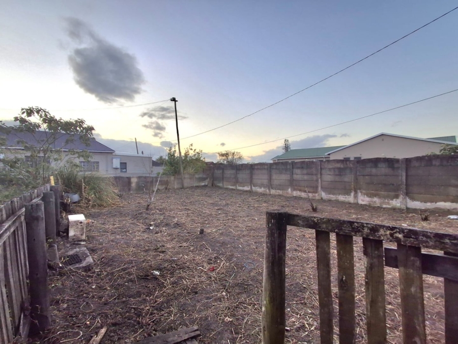 5 Bedroom Property for Sale in Summerpride Eastern Cape